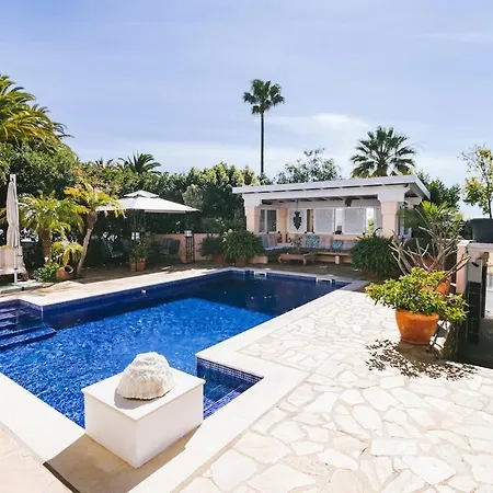 Hébergement de vacances Traumhaft Schoene Mit Pool Und Meerblick *