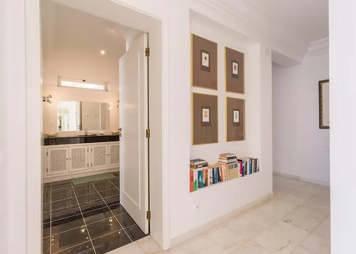 別荘 Traumhaft Schoene Mit Pool Und Meerblick アルブフェイラ