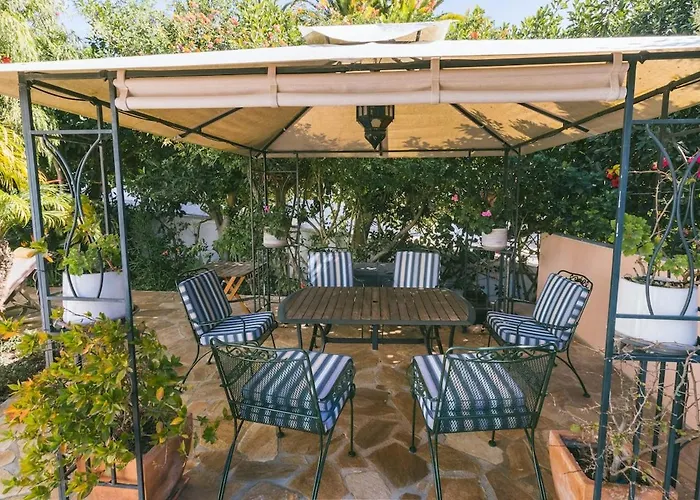 Traumhaft Schoene Mit Pool Und Meerblick アルブフェイラ