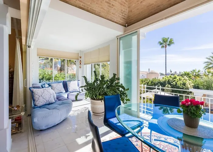 Traumhaft Schoene Mit Pool Und Meerblick 別荘 *