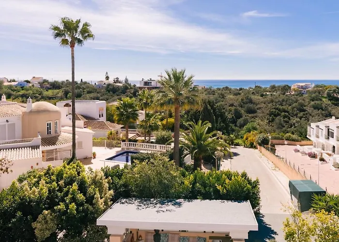 Traumhaft Schoene Mit Pool Und Meerblick 別荘 アルブフェイラ