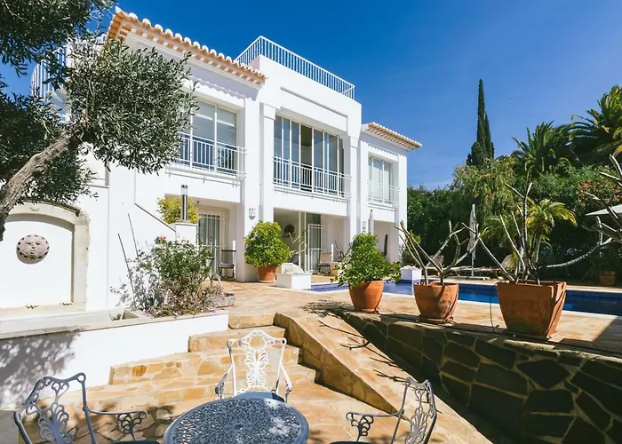 Traumhaft Schoene Mit Pool Und Meerblick * アルブフェイラ