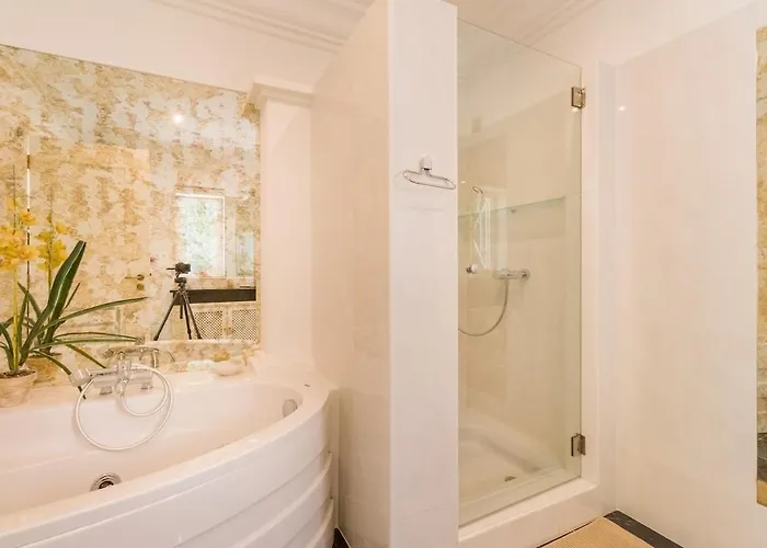 別荘 Traumhaft Schoene Mit Pool Und Meerblick