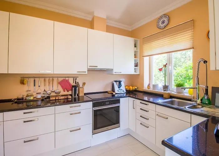 別荘 Traumhaft Schoene Mit Pool Und Meerblick