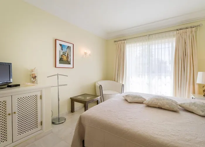 別荘 Traumhaft Schoene Mit Pool Und Meerblick アルブフェイラ