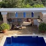 Traumhaft Schoene Mit Pool Und Meerblick * 阿尔布费拉